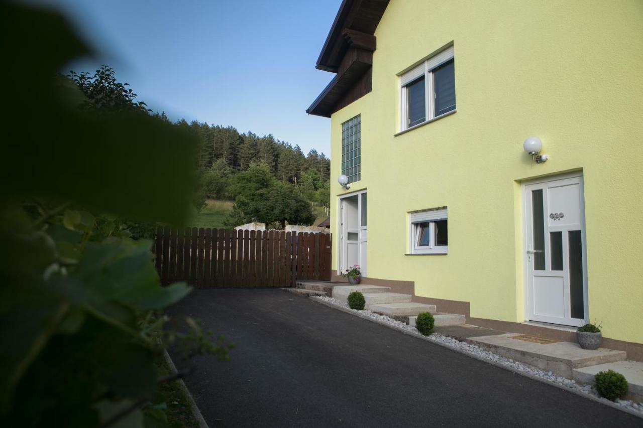 Apartman Maja Daire Otočac Dış mekan fotoğraf