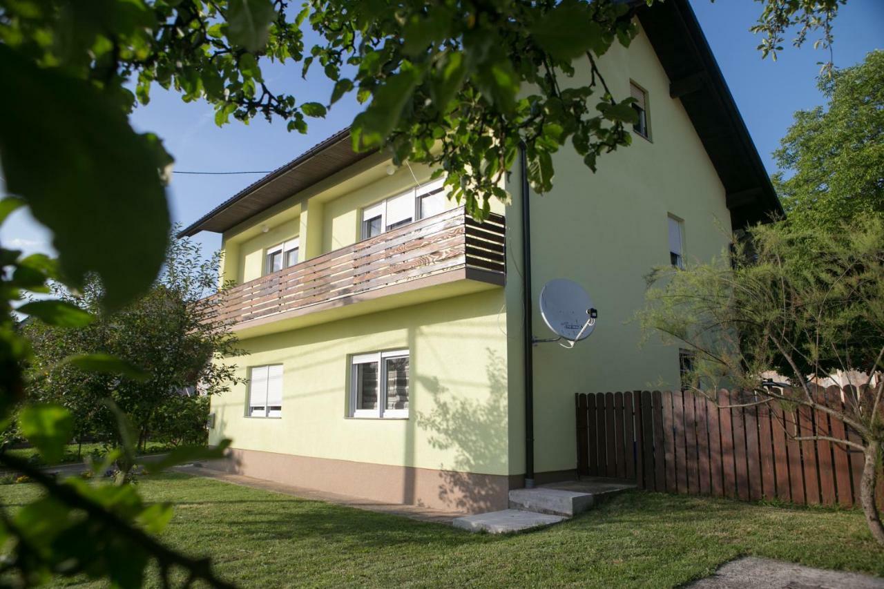 Apartman Maja Daire Otočac Dış mekan fotoğraf